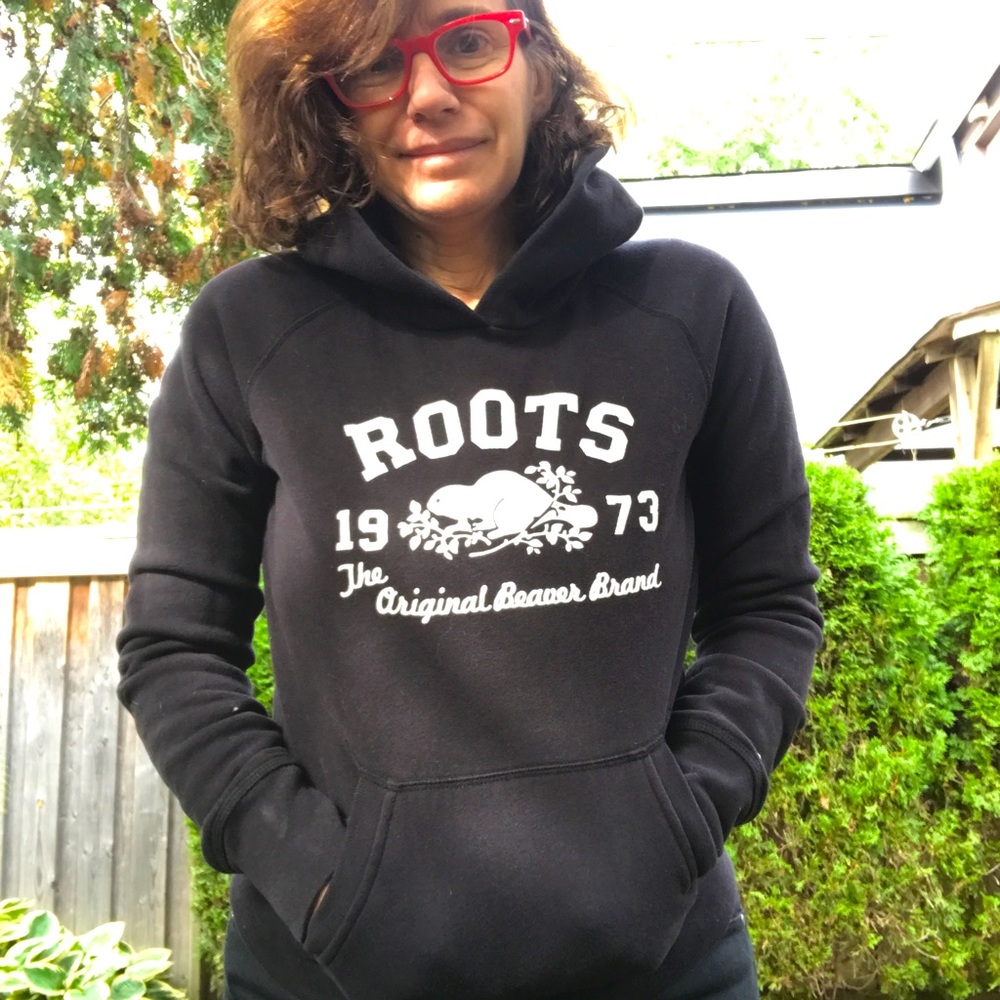 Roots Sweatshirt EUC
